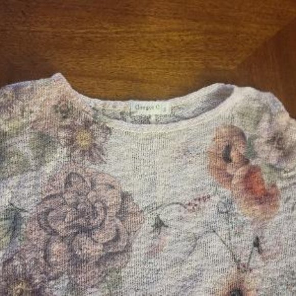 Ginger G Floral Top - Picture 4 of 11